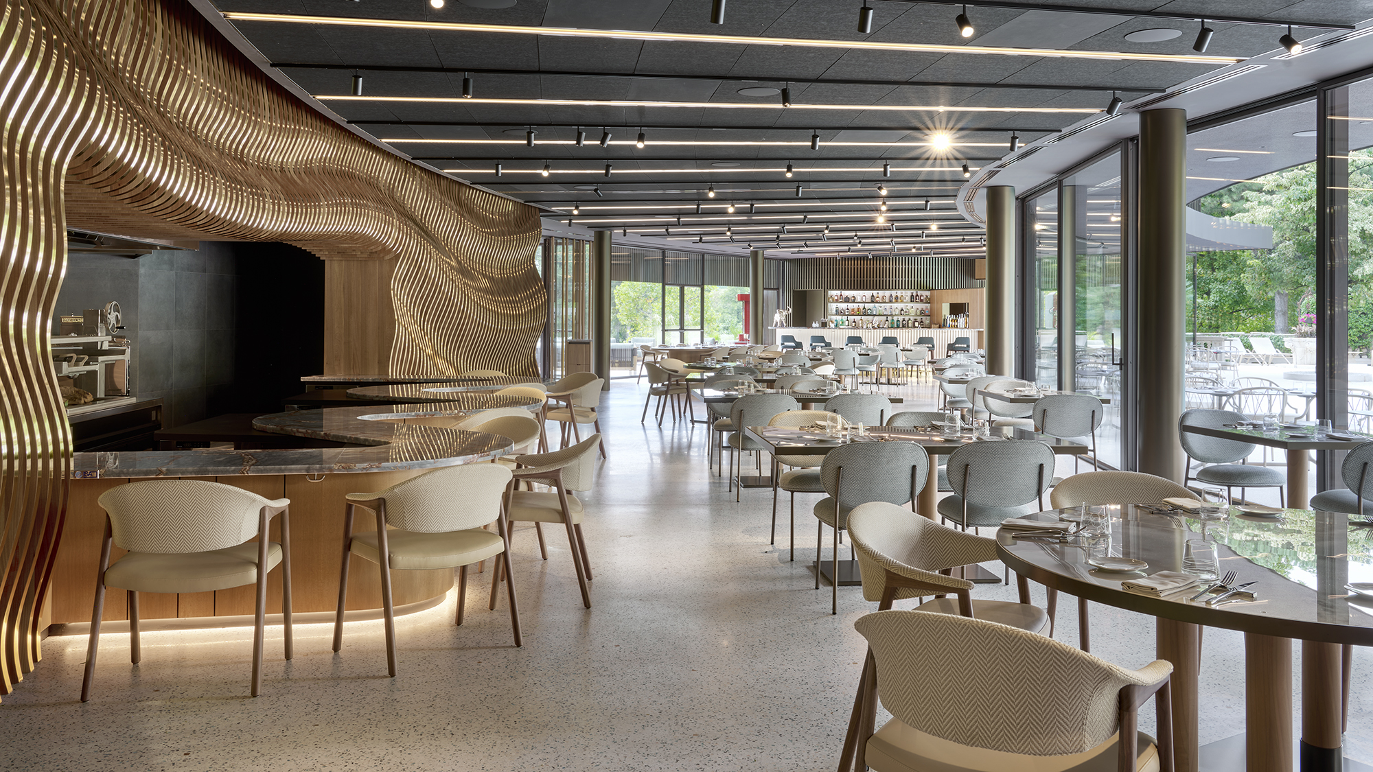 Restaurante Da Vittorio en Brusaporto con mobiliario ISA