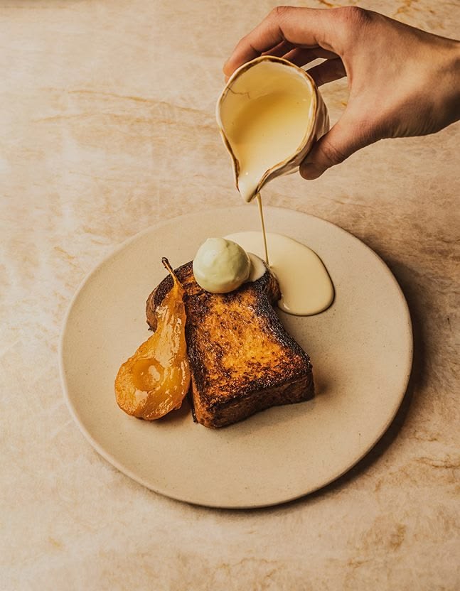 Postre con helado artesano